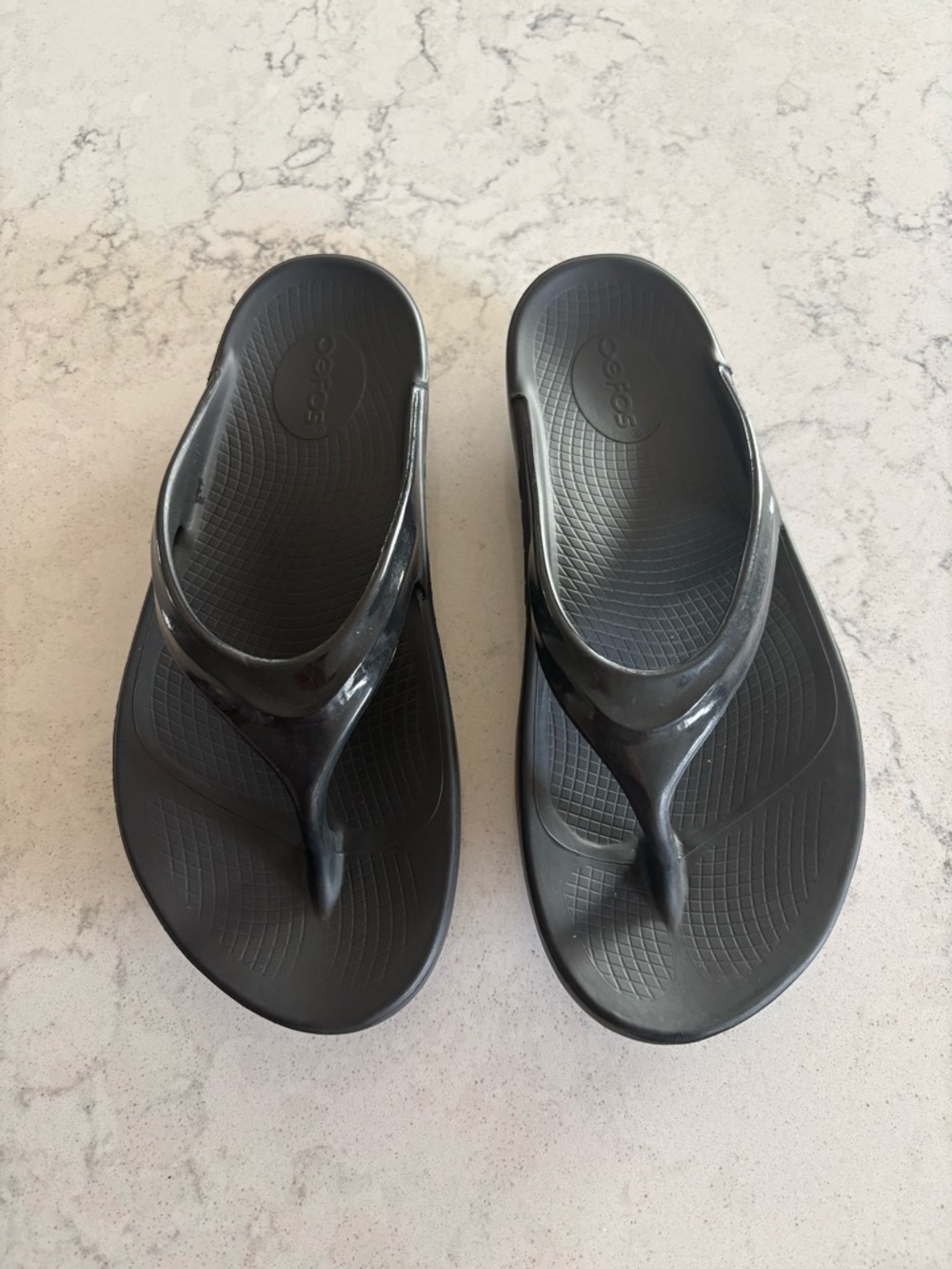 OOFOS Flip Flop Sandals